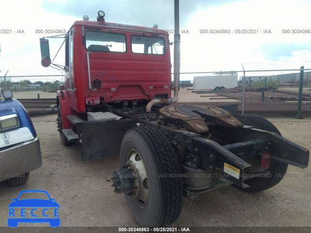 1999 FREIGHTLINER MEDIUM CONVENTIONAL FL70 1FUWHJBB4XHF71330 image 2