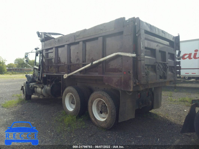 2005 MACK 700 CV700 1M2AG11C95M034514 image 2