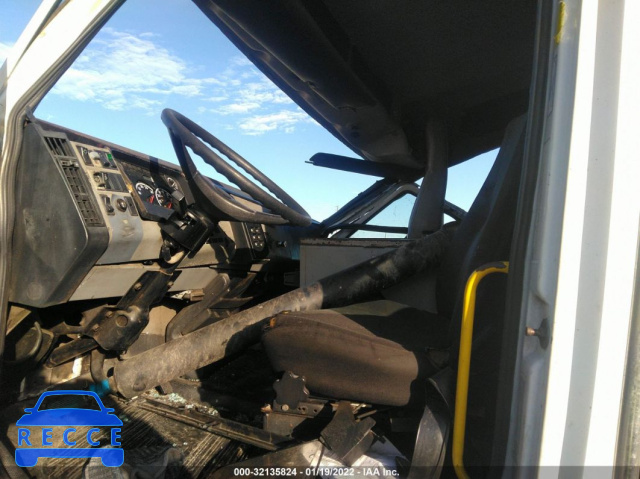 2001 FREIGHTLINER MEDIUM CONVENTIONAL FL70 1FVABTAK21HJ96434 image 4