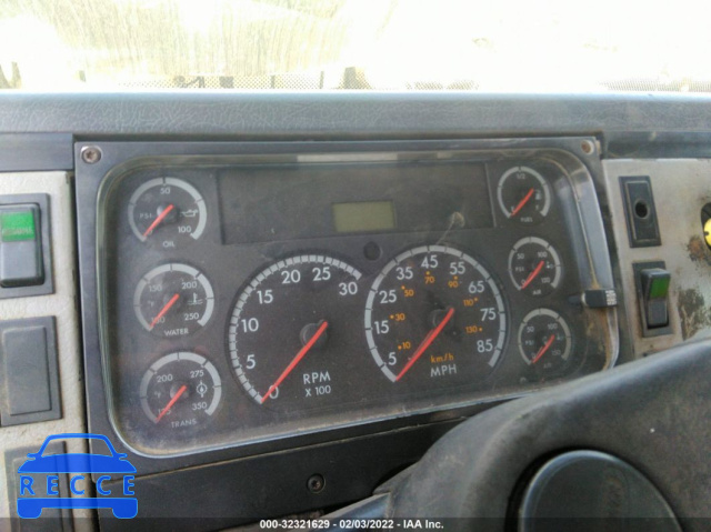 2002 FREIGHTLINER MEDIUM CONVENTIONAL FL70 1FVABTBS42HJ81403 image 5