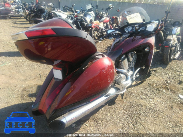 2011 VICTORY MOTORCYCLES VISION TOUR 5VPSW36N9B3001291 Bild 3