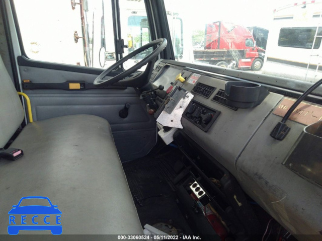 2002 FREIGHTLINER MEDIUM CONVENTIONAL FL80 1FVABXAK92HJ78389 image 4