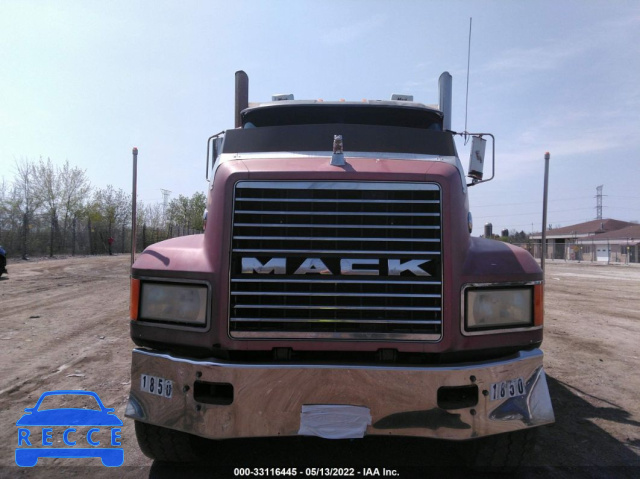 2000 MACK 700 CL700 1M2AD62C5YW010126 image 11