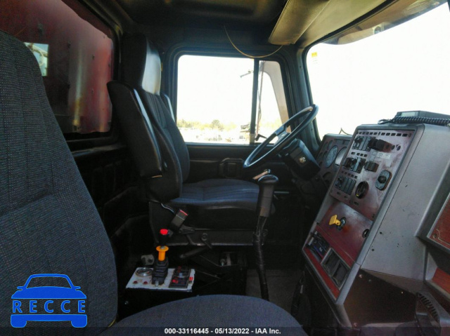 2000 MACK 700 CL700 1M2AD62C5YW010126 image 4