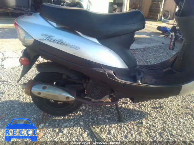 2013 TAO TAO MOPED L9NTEACB8D1037557 image 7