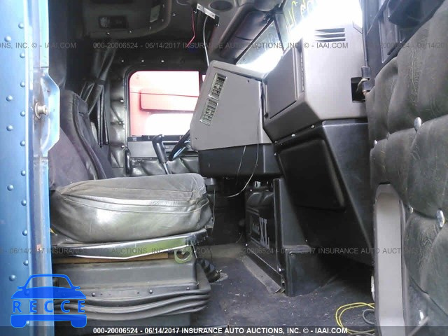 2000 FREIGHTLINER FLD FLD120 1FUPCXZB4YDF08572 image 4
