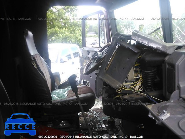 2001 FREIGHTLINER CONVENTIONAL FLD120 1FUPCDZB51LH06426 image 4