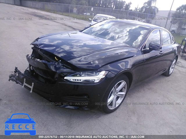 2018 VOLVO S90 T5/MOMENTUM LVY982MK3JP029422 image 1