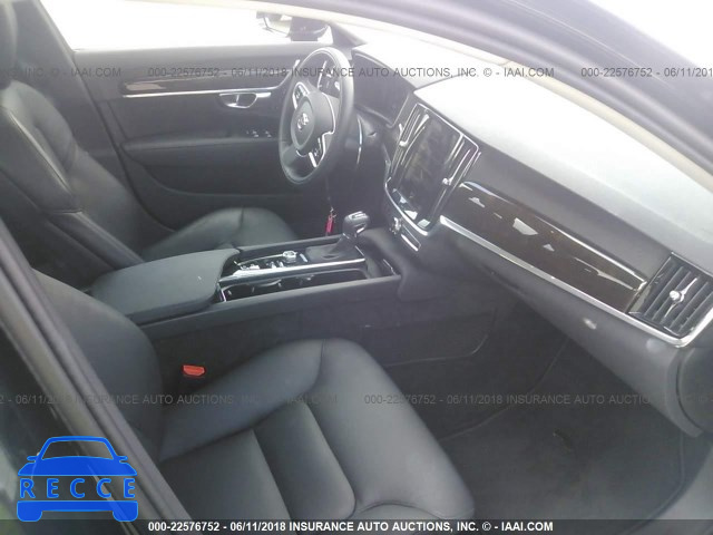 2018 VOLVO S90 T5/MOMENTUM LVY982MK3JP029422 image 4