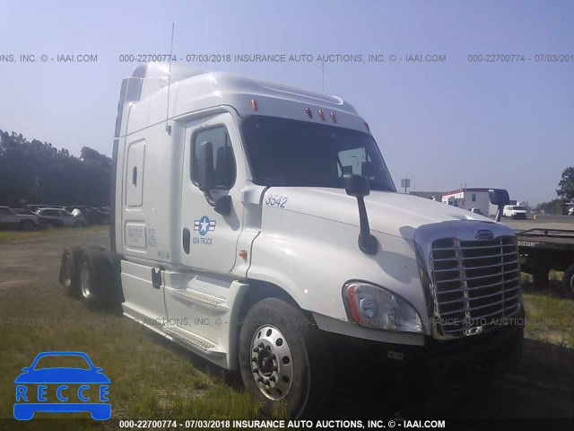 2013 FREIGHTLINER CASCADIA 125 3AKJGLDRXDSBZ6771 image 0