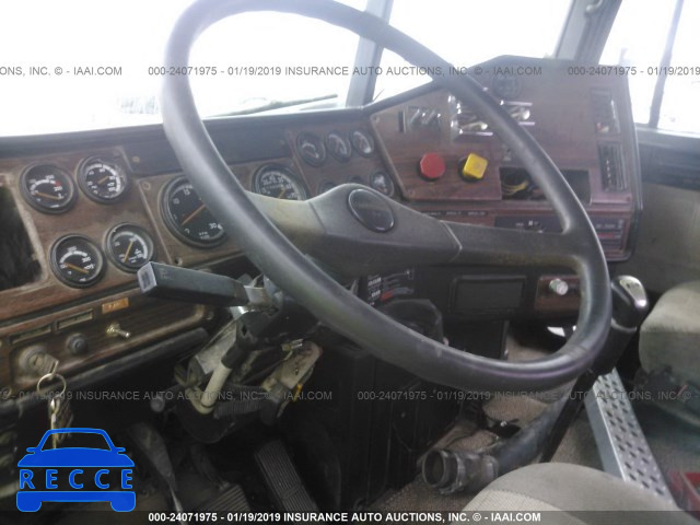 1998 FREIGHTLINER FLD 1FUPDDZB2WL975355 image 4