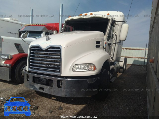 2013 MACK CXU613 CXU600 1M1AW07Y8DM026178 Bild 1