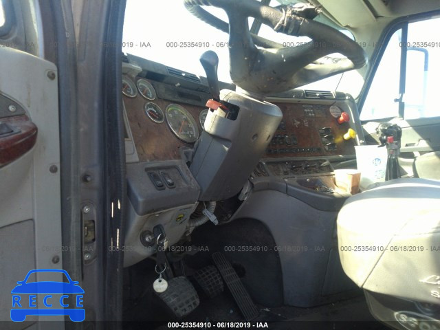 2005 FREIGHTLINER ST120 ST120 1FUJBBCK75LP00488 image 4
