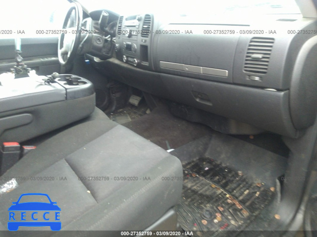 2011 CHEVROLET SILVERADO 1500 K1500 LT 1GCVKSE25BZ204572 зображення 4