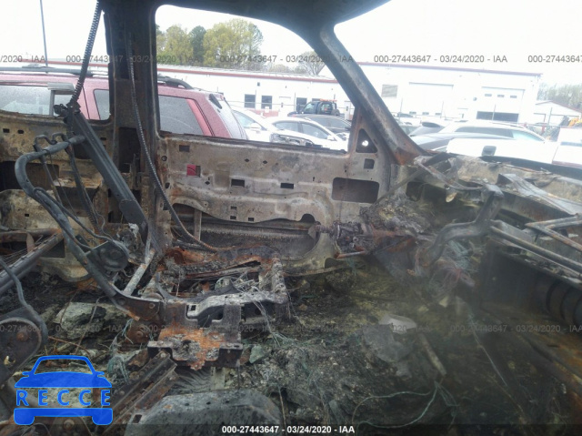 2003 CHEVROLET SILVERADO 1500 K1500 2GCEK19T031238698 image 4