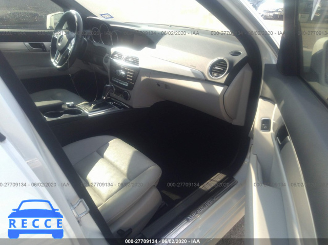 2013 MERCEDES-BENZ C-CLASS 250 WDDGF4HB8DR289792 image 4