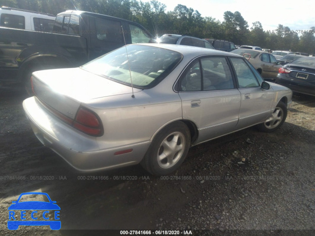 1998 OLDSMOBILE LSS 1G3HY52K8W4815541 image 3