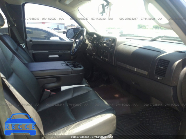 2011 CHEVROLET SILVERADO 1500 C1500 LT 1GCRCSE09BZ393336 image 4