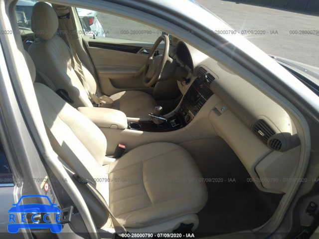 2005 MERCEDES-BENZ C-CLASS 240 4MATIC WDBRF81J75F718742 image 4