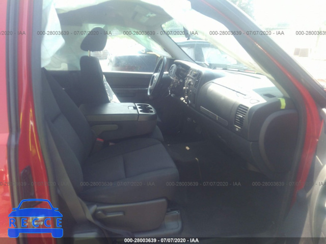 2013 CHEVROLET SILVERADO 1500 LT 1GCRKSE78DZ286118 зображення 4