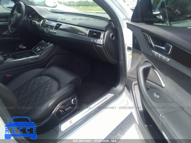 2016 AUDI S8 QUATTRO WAUJSAFD2GN009453 image 4