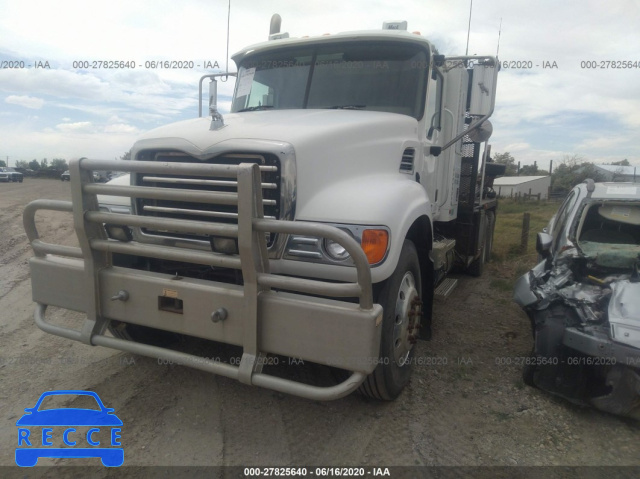2006 MACK 700 CV700 1M2AG11C96M031047 image 1