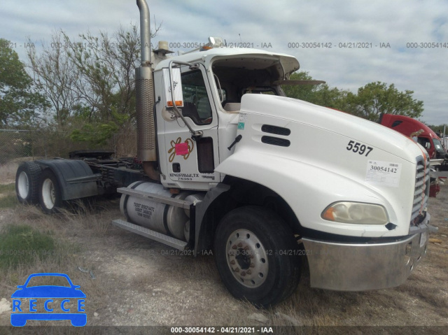 2005 MACK CXN613 CXN600 1M1AK07Y15N005597 image 0