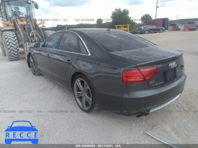 2013 AUDI S8  WAUD2AFD3DN026304 Bild 2