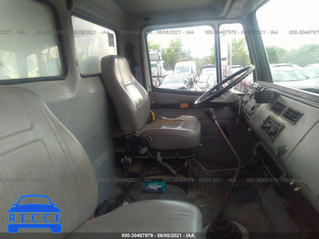 1999 FREIGHTLINER MEDIUM CONVENTIONAL FL70 1FV6HLAC2XHA70549 image 4