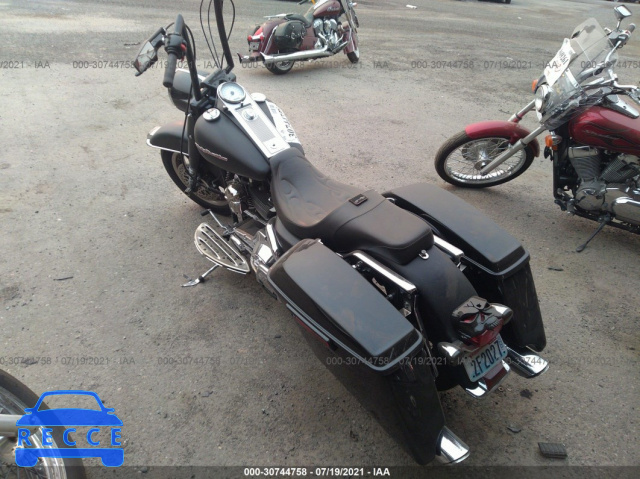 2005 HARLEY-DAVIDSON FLHPI  1HD1FHW1X5Y679431 image 2