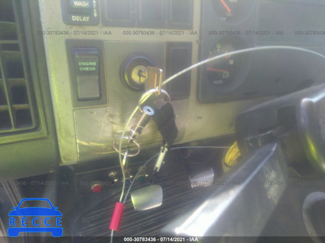 2000 FREIGHTLINER MEDIUM CONVENTIONAL FL60 1FV3GFBC6YHB77661 image 10