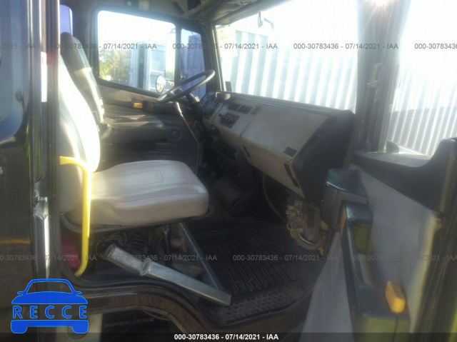 2000 FREIGHTLINER MEDIUM CONVENTIONAL FL60 1FV3GFBC6YHB77661 image 4