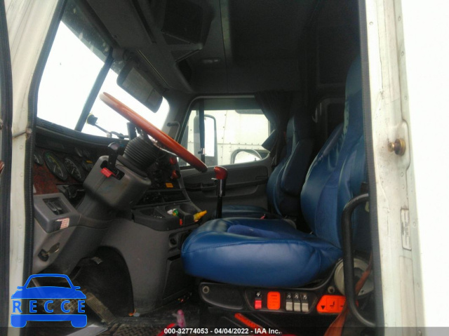 2010 FREIGHTLINER ST120 ST120 1FUJBBDRXADAP2798 image 4