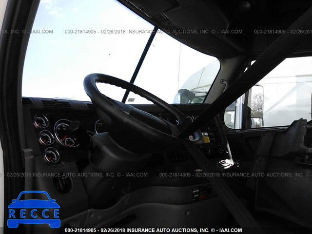 2015 FREIGHTLINER CASCADIA 125 3AKJGLD58FSFK4835 image 4