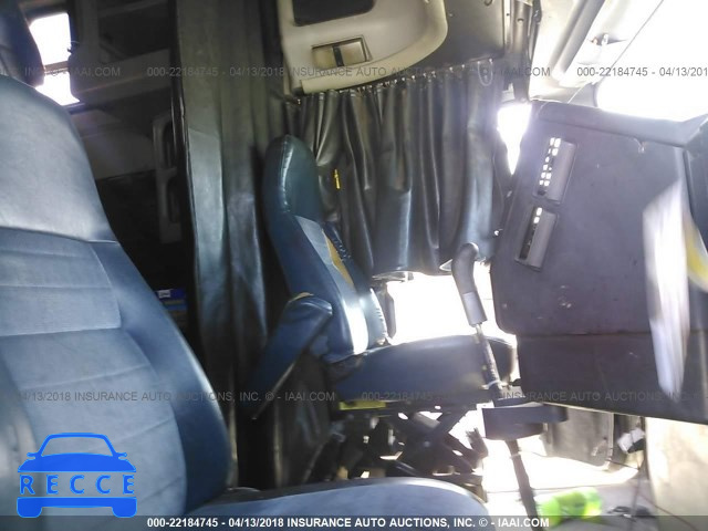 2000 FREIGHTLINER CONVENTIONAL FLD120 1FUPCSZB1YLG50564 image 4