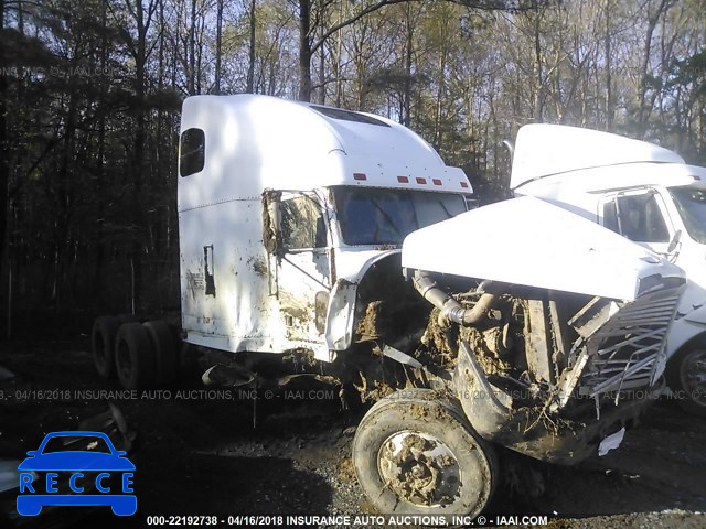 2000 FREIGHTLINER CONVENTIONAL FLD120 1FVYDSEBXYDF67485 image 0