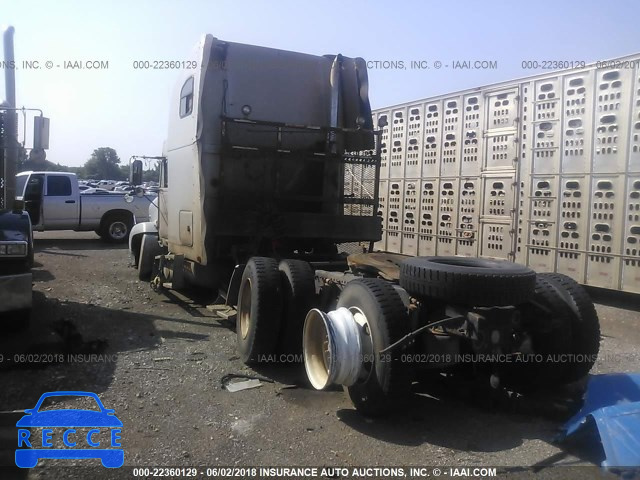 1999 FREIGHTLINER FLD FLD120 1FUYDWEB8XLA79572 image 2