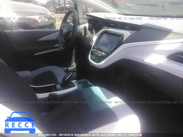 2017 CHEVROLET BOLT EV LT 1G1FW6S02H4172617 зображення 4