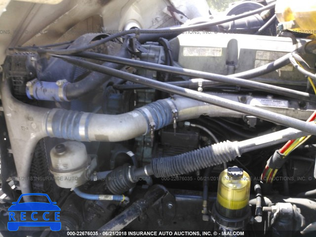 2001 FREIGHTLINER ST120 ST120 1FUYSSEBX1LG56933 image 8