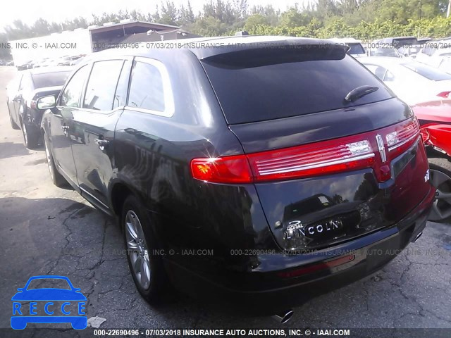 2016 LINCOLN MKT 2LMHJ5FK8GBL01307 image 2