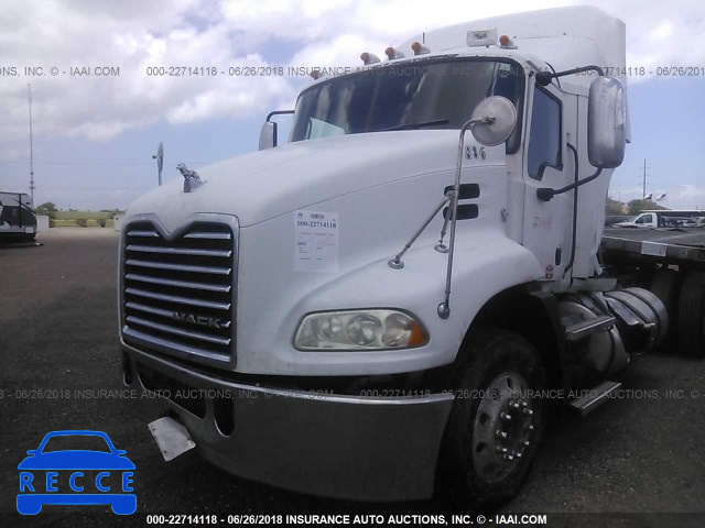 2010 MACK CXU613 CXU600 1M1AW09Y5AN009826 Bild 1