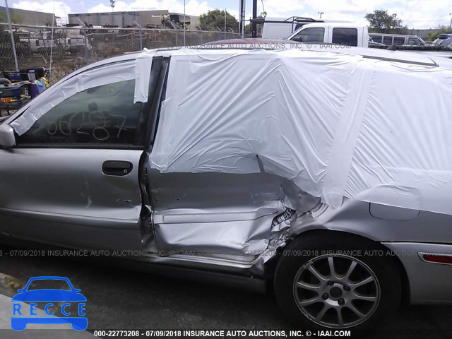 2004 VOLVO V40 1.9T YV1VW27544F085293 image 5