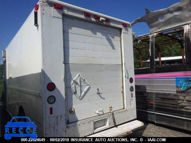 1998 FREIGHTLINER CHASSIS M LINE WALK-IN VAN 4UZA4FF46WC990919 Bild 2