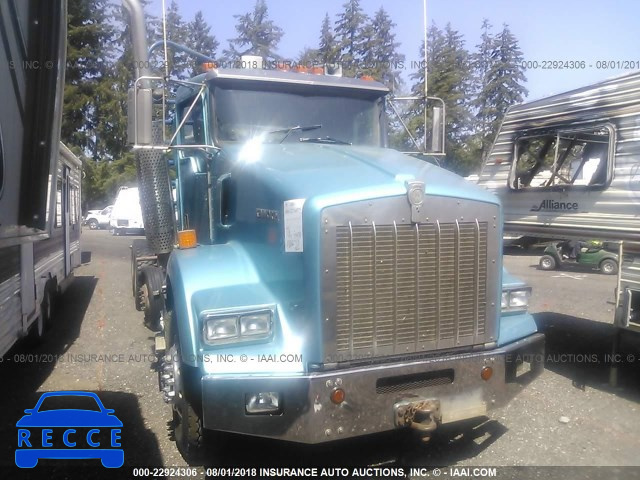 2001 KENWORTH CONSTRUCTIONON T800 1NKDXBEX91R868234 image 0