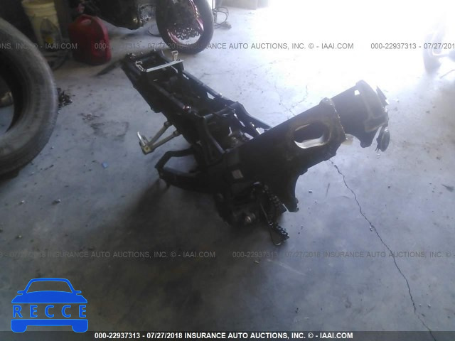 2004 SUZUKI GSX-R750 K JS1GR7JA142105557 image 0