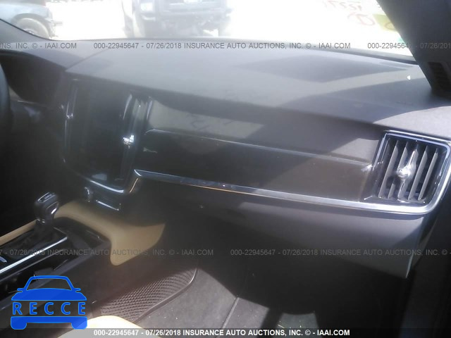 2018 VOLVO S90 T5/MOMENTUM LVY982AK5JP030673 image 4