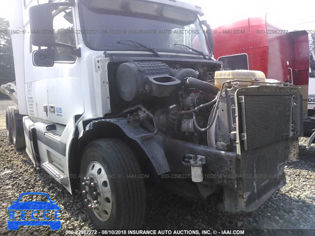 2004 VOLVO VNL L 4V4NC9TG54N365135 зображення 0