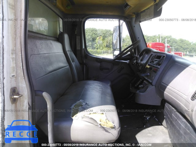 2005 FREIGHTLINER M2 106 MEDIUM DUTY 1FVACWDC85HV15733 image 4