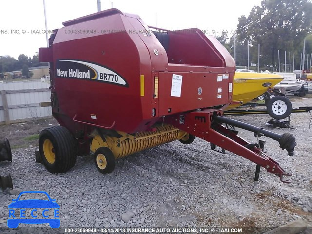 2004 NEW HOLLAND BR770 61764 image 0