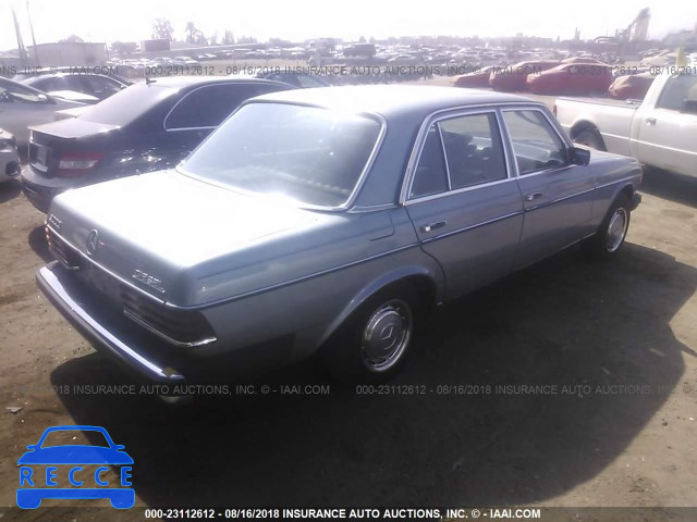 1979 MERCEDES 115D 12313012143274 Bild 3